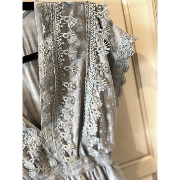 Lace V-Neck Dress - Size Medium - Picture 5 of 7